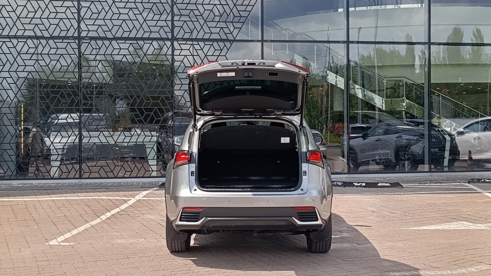Lexus NX 2021 року, Універсал, Лексус Київ Захід, м.Київ | Фото № 10 Lexus NX 2021 року з пробігом 26105 км, Універсал, Лексус Київ Захід, м.Київ - 1650000 ГРН | Фото № 10