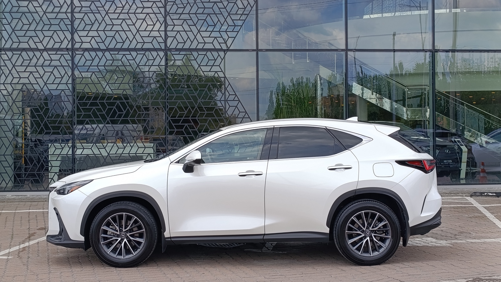 Lexus NX 2024 року, Універсал, Лексус Київ Захід, м.Київ | Фото № 3 Lexus NX 2024 року з пробігом 33461 км, Універсал, Лексус Київ Захід, м.Київ - 2650000 ГРН | Фото № 3