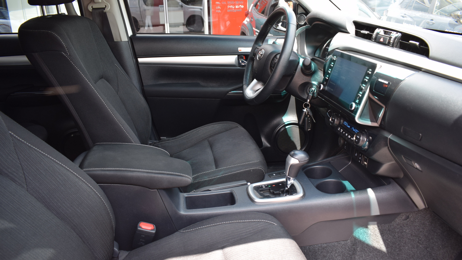 Toyota HILUX 2022 року, Пікап, Тойота Центр Житомир "Стар - Кар", м.Житомир | Фото № 6 Toyota HILUX 2022 року з пробігом 138169 км, Пікап, Тойота Центр Житомир "Стар - Кар", м.Житомир - 1746000 ГРН | Фото № 6