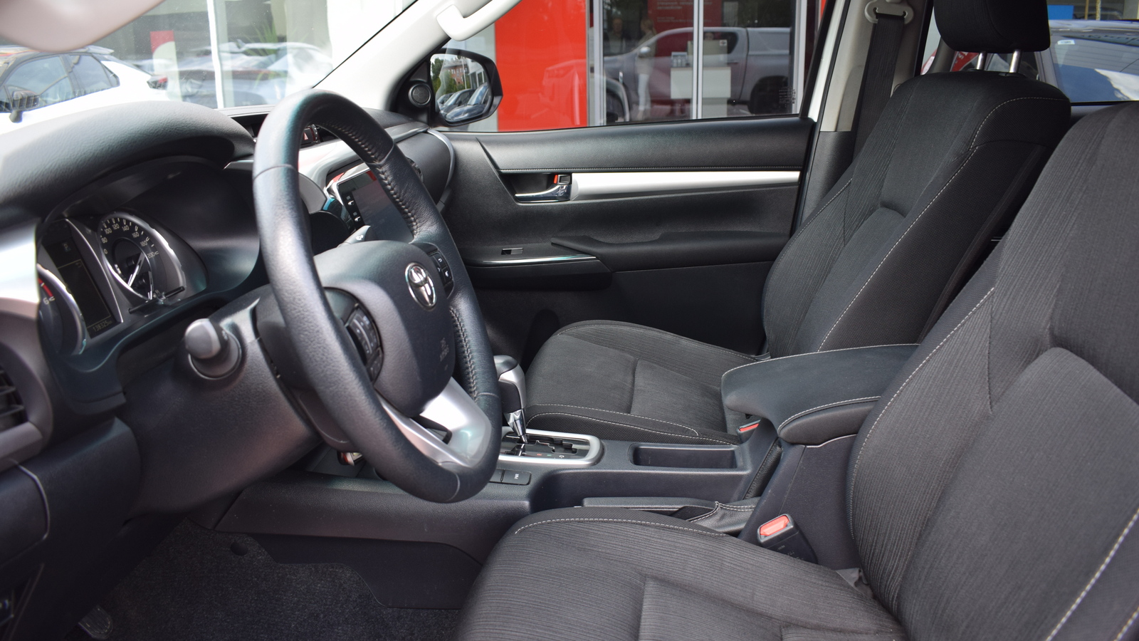 Toyota HILUX 2022 року, Пікап, Тойота Центр Житомир "Стар - Кар", м.Житомир | Фото № 12 Toyota HILUX 2022 року з пробігом 138169 км, Пікап, Тойота Центр Житомир "Стар - Кар", м.Житомир - 1746000 ГРН | Фото № 12