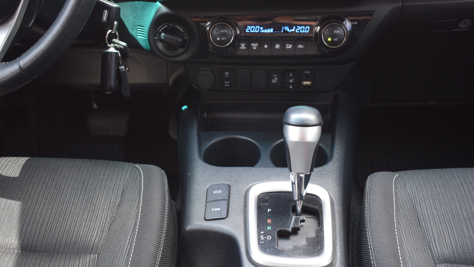 Toyota HILUX 2022 року, Пікап, Тойота Центр Житомир "Стар - Кар", м.Житомир | Фото № 21 Toyota HILUX 2022 року з пробігом 138169 км, Пікап, Тойота Центр Житомир "Стар - Кар", м.Житомир - 1746000 ГРН | Фото № 21
