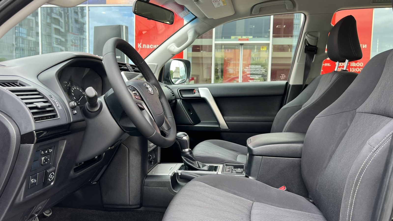 Toyota LAND CRUISER PRADO 2018 року з пробігом 87502 км, Універсал, Тойота Центр Івано-Франківськ "Класик-Авто", м.Івано-Франківськ - 1440000 ГРН | Фото № 12