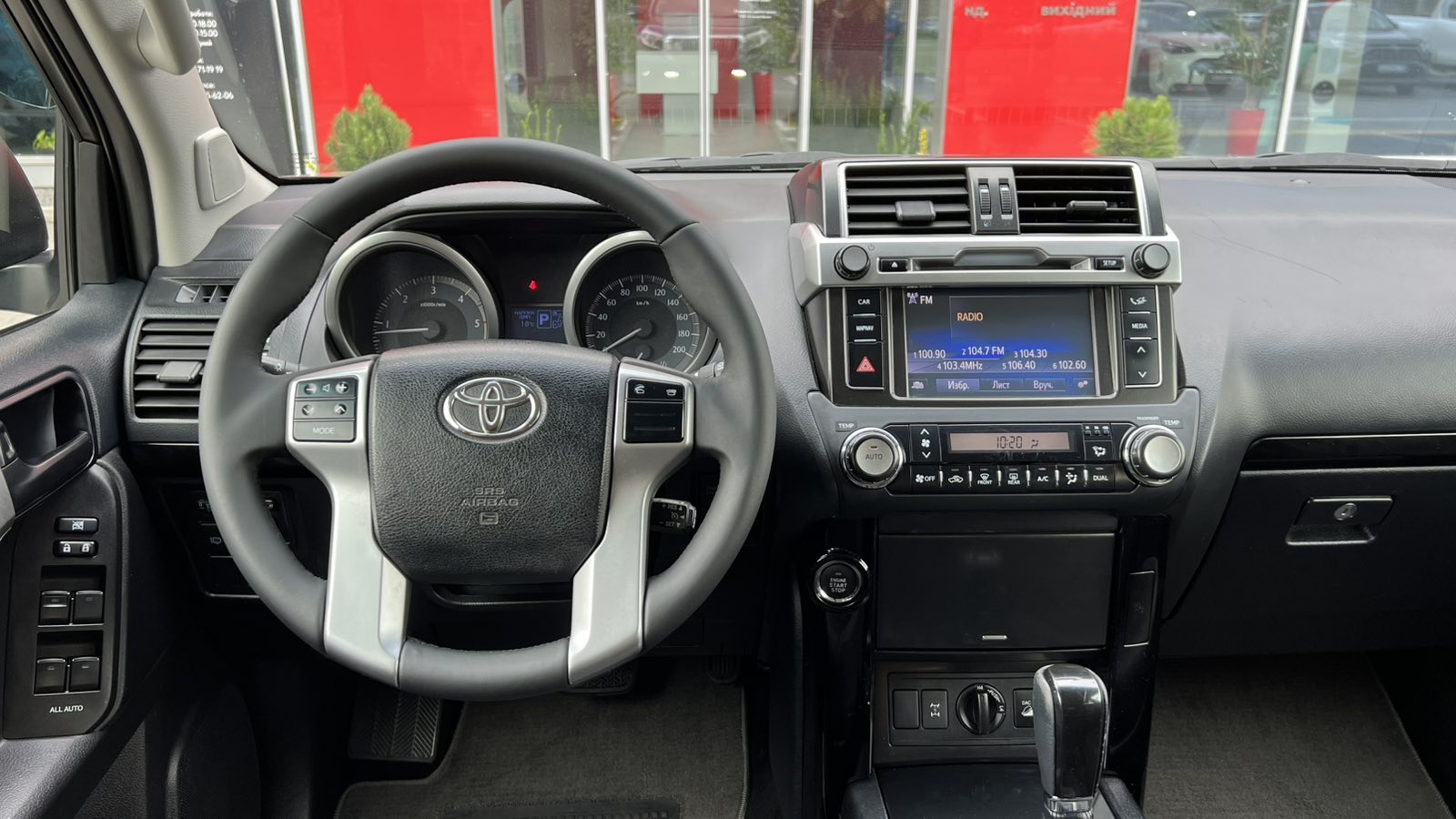 Toyota LAND CRUISER PRADO 2017 року, Універсал, Тойота Центр Івано-Франківськ "Класик-Авто", м.Івано-Франківськ | Фото № 9 Toyota LAND CRUISER PRADO 2017 року з пробігом 117500 км, Універсал, Тойота Центр Івано-Франківськ "Класик-Авто", м.Івано-Франківськ - 1440000 ГРН | Фото № 9