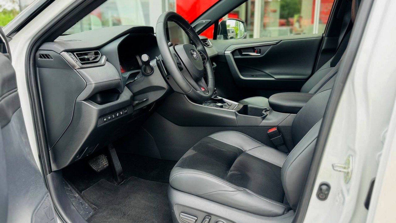 Toyota RAV4 2024 року з пробігом 3927 км, Універсал, Тойота Центр Тернопіль "Кристал Моторс", м.Тернопіль - 2160000 ГРН | Фото № 12