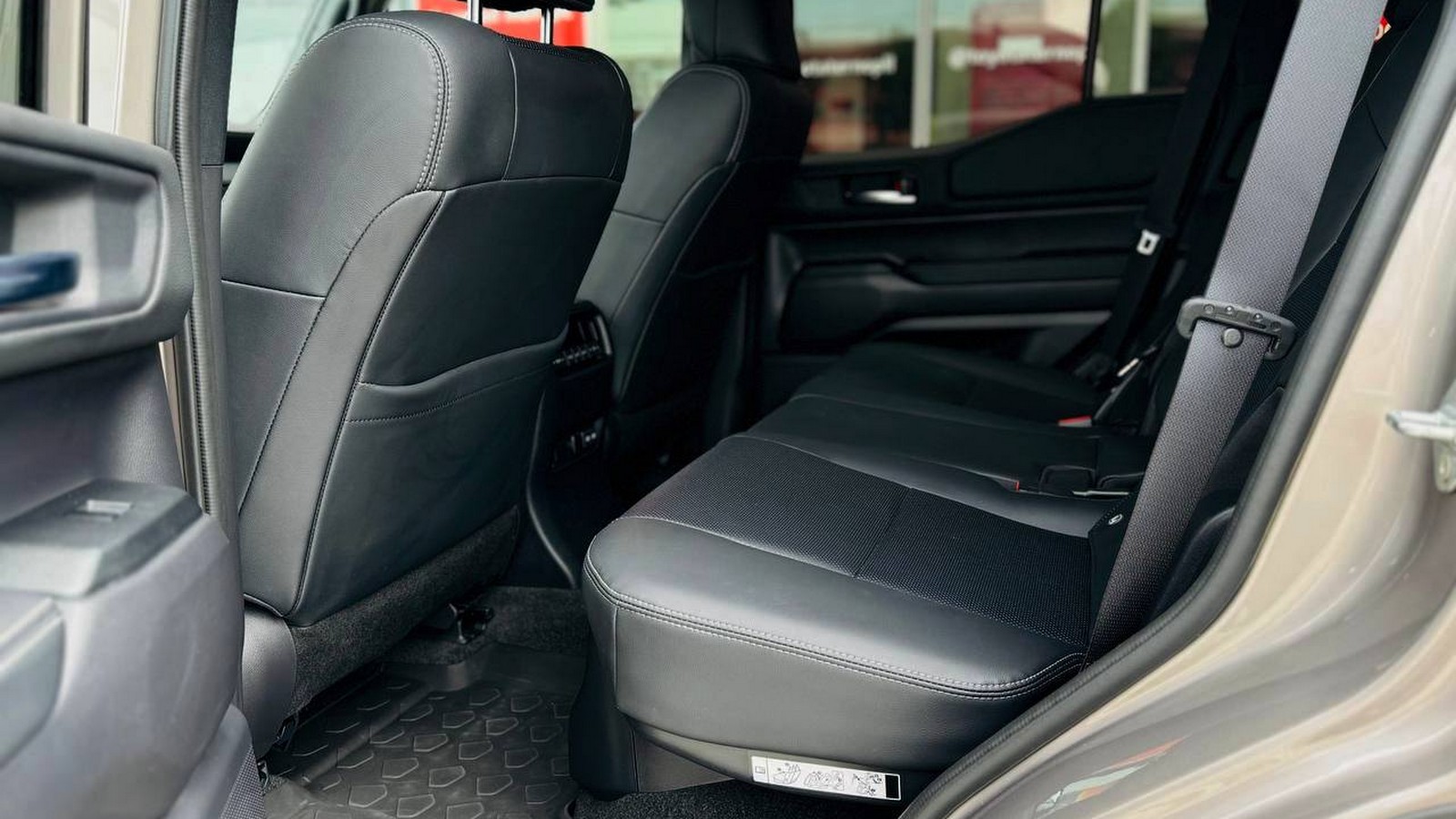 Toyota LAND CRUISER PRADO 2025 року, Універсал, Тойота Центр Тернопіль "Кристал Моторс", м.Тернопіль | Фото № 11 Toyota LAND CRUISER PRADO 2025 року з пробігом 4618 км, Універсал, Тойота Центр Тернопіль "Кристал Моторс", м.Тернопіль - 2700000 ГРН | Фото № 11