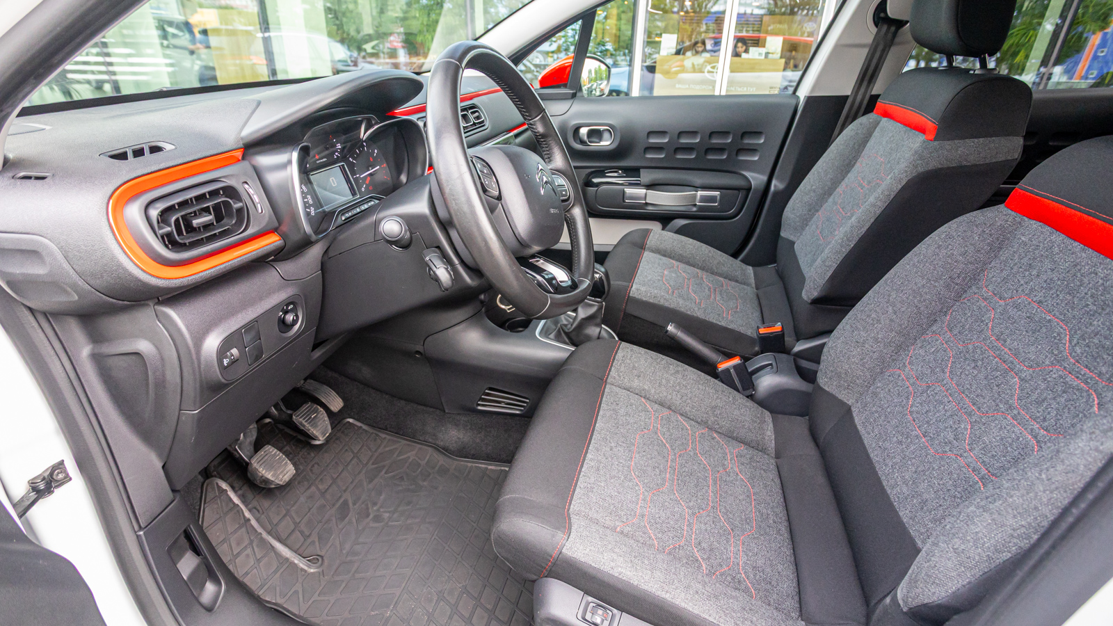 Інші авто CITROEN C3 2017 року, Хетчбек, Тойота Центр Дніпро "Алмаз Мотор" на Запорізькому шосе, м.Дніпро | Фото № 14 Інші авто CITROEN C3 2017 року з пробігом 99396 км, Хетчбек, Тойота Центр Дніпро "Алмаз Мотор" на Запорізькому шосе, м.Дніпро - 430000 ГРН | Фото № 14