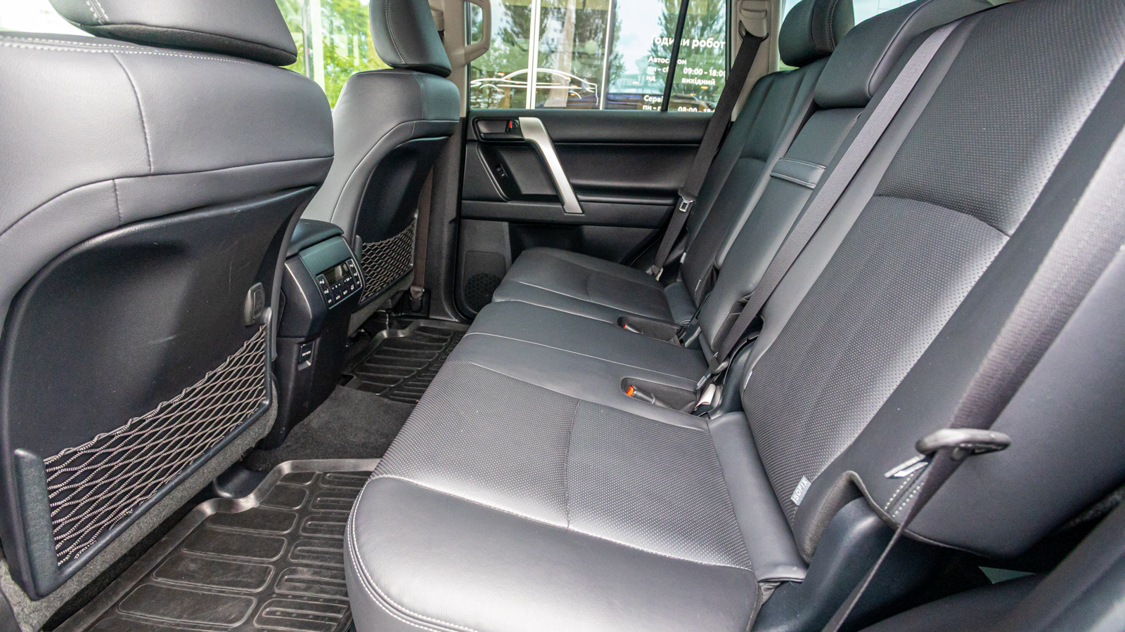 Toyota LAND CRUISER PRADO 2018 року, Універсал, Тойота Центр Дніпро "Алмаз Мотор" на Запорізькому шосе, м.Дніпро | Фото № 13 Toyota LAND CRUISER PRADO 2018 року з пробігом 52960 км, Універсал, Тойота Центр Дніпро "Алмаз Мотор" на Запорізькому шосе, м.Дніпро - 1800000 ГРН | Фото № 13