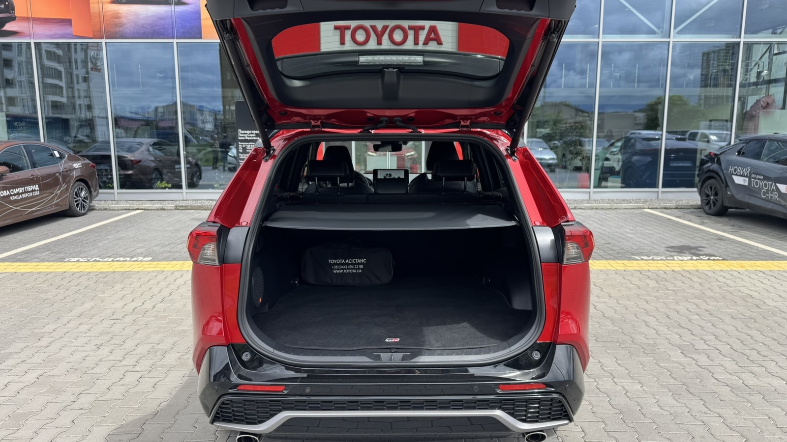 Toyota RAV4 2024 року, Універсал, Тойота Центр Івано-Франківськ "Класик-Авто", м.Івано-Франківськ | Фото № 10 Toyota RAV4 2024 року з пробігом 1784 км, Універсал, Тойота Центр Івано-Франківськ "Класик-Авто", м.Івано-Франківськ - 2137500 ГРН | Фото № 10
