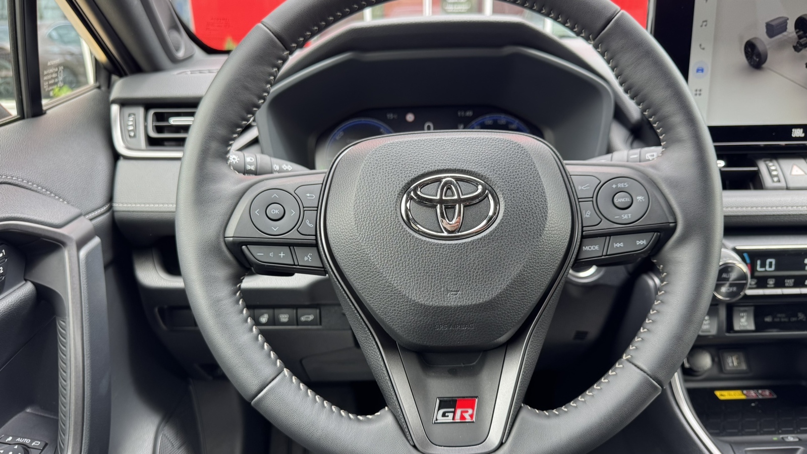 Toyota RAV4 2024 року, Універсал, Тойота Центр Івано-Франківськ "Класик-Авто", м.Івано-Франківськ | Фото № 13 Toyota RAV4 2024 року з пробігом 1784 км, Універсал, Тойота Центр Івано-Франківськ "Класик-Авто", м.Івано-Франківськ - 2137500 ГРН | Фото № 13