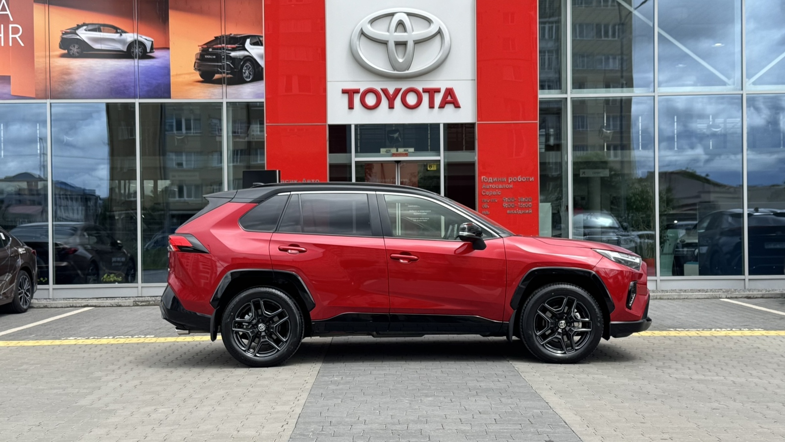 Toyota RAV4 2024 року, Універсал, Тойота Центр Івано-Франківськ "Класик-Авто", м.Івано-Франківськ | Фото № 17 Toyota RAV4 2024 року з пробігом 1784 км, Універсал, Тойота Центр Івано-Франківськ "Класик-Авто", м.Івано-Франківськ - 2137500 ГРН | Фото № 17