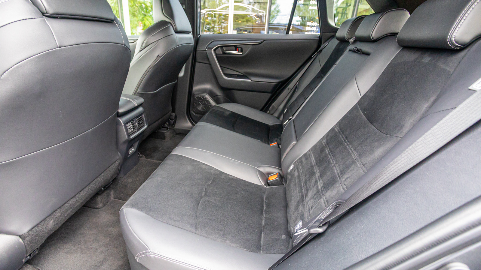 Toyota RAV4 2024 року з пробігом 4659 км, Універсал, Тойота Центр Дніпро "Алмаз Мотор" на Запорізькому шосе, м.Дніпро - 2300000 ГРН | Фото № 13