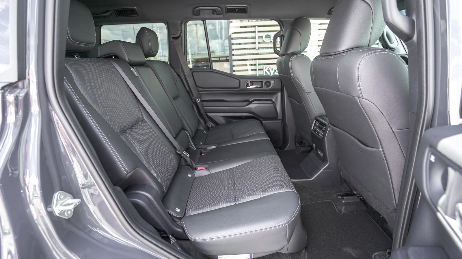 Toyota LAND CRUISER PRADO 2024 року з пробігом 13045 км, Універсал, Тойота Центр Львів "Діамант", м.Львів - 3066800 ГРН | Фото № 7