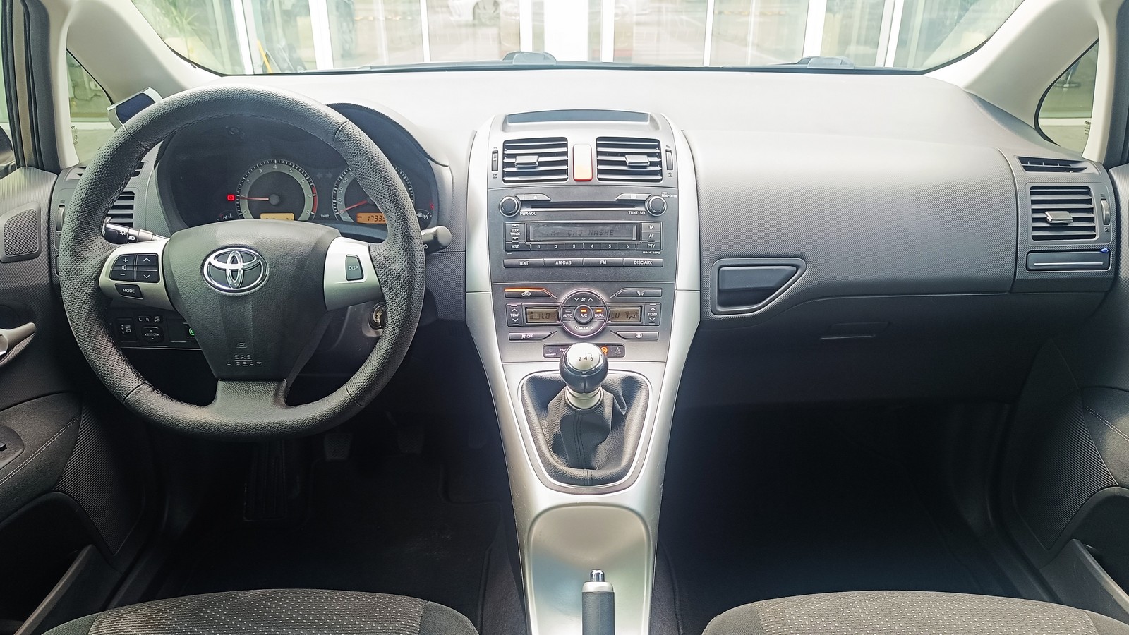 Toyota Auris 2011 року, Хетчбек, Тойота Центр Київ "ВіДі Автострада", м.Київ | Фото № 8 Toyota Auris 2011 року з пробігом 173336 км, Хетчбек, Тойота Центр Київ "ВіДі Автострада", м.Київ - 372000 ГРН | Фото № 8