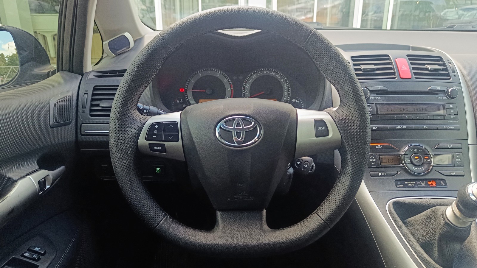 Toyota Auris 2011 року, Хетчбек, Тойота Центр Київ "ВіДі Автострада", м.Київ | Фото № 9 Toyota Auris 2011 року з пробігом 173336 км, Хетчбек, Тойота Центр Київ "ВіДі Автострада", м.Київ - 372000 ГРН | Фото № 9