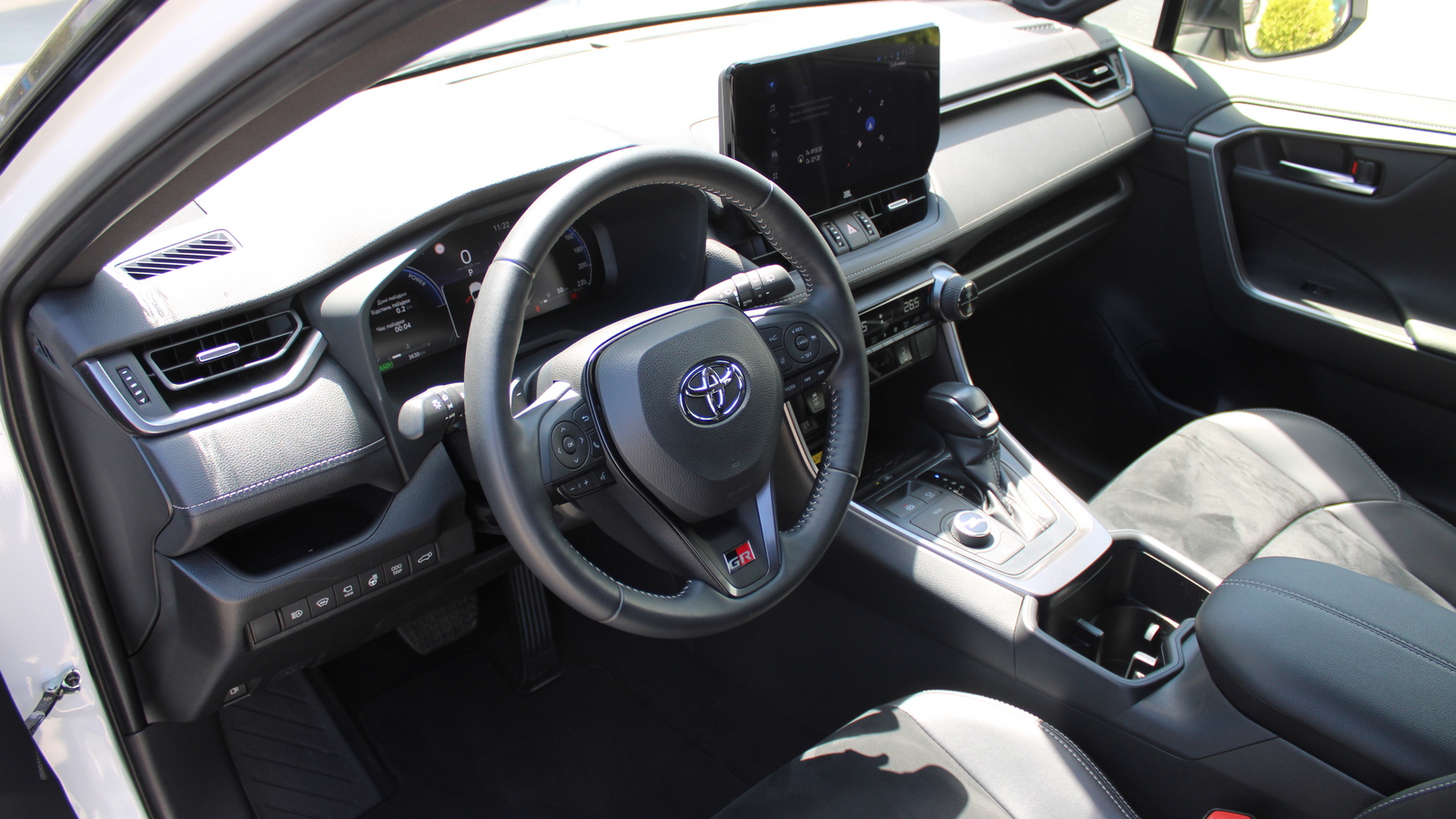 Toyota RAV4 2024 року, Універсал, Тойота Центр Черкаси "Мотор Сіті", м.Черкаси | Фото № 12 Toyota RAV4 2024 року з пробігом 3628 км, Універсал, Тойота Центр Черкаси "Мотор Сіті", м.Черкаси - 2150000 ГРН | Фото № 12