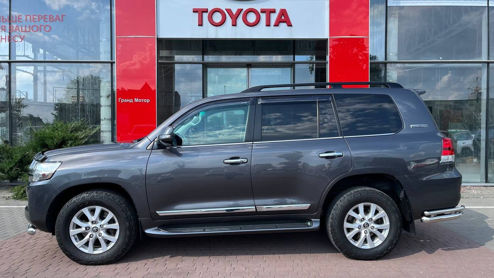 Toyota LAND CRUISER 2018 року, Універсал, Тойота Центр Хмельницький "Гранд Мотор", м.Хмельницький | Фото № 11 Toyota LAND CRUISER 2018 року з пробігом 160791 км, Універсал, Тойота Центр Хмельницький "Гранд Мотор", м.Хмельницький - 2163000 ГРН | Фото № 11