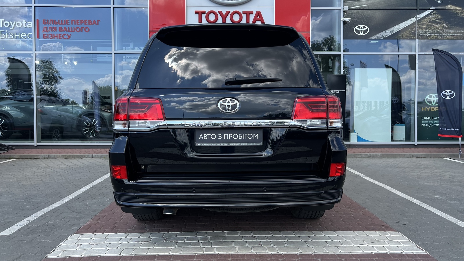 Toyota LAND CRUISER 2019 року, Універсал, Тойота Центр Вінниця "Преміум Мотор", м.Вінниця | Фото № 4 Toyota LAND CRUISER 2019 року з пробігом 171568 км, Універсал, Тойота Центр Вінниця "Преміум Мотор", м.Вінниця - 2600000 ГРН | Фото № 4