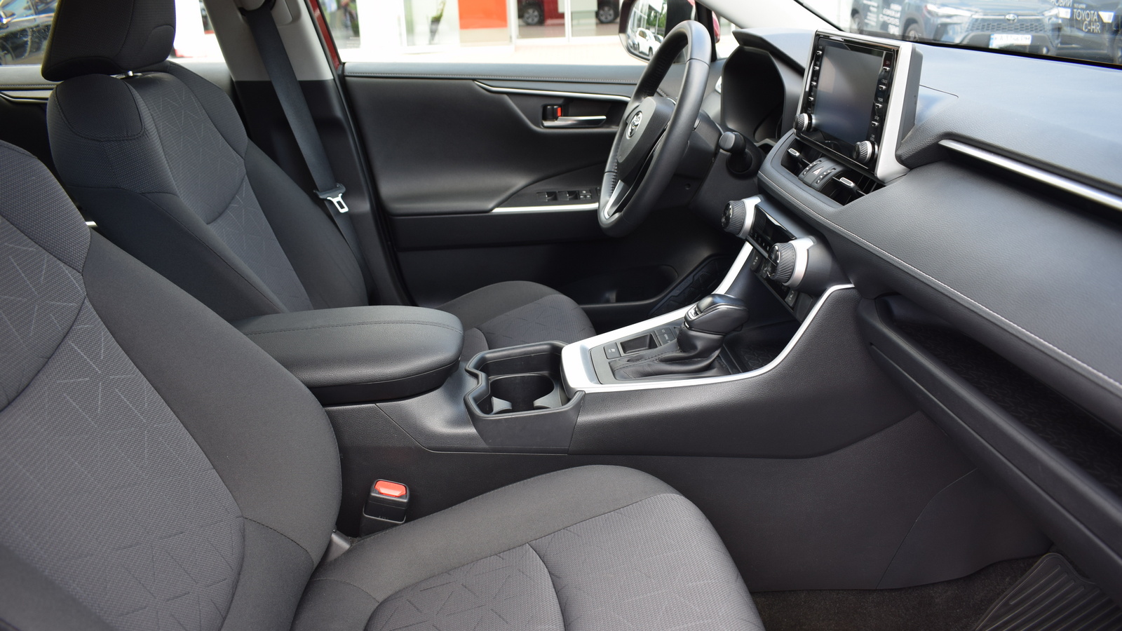 Toyota RAV4 2021 року, Універсал, Тойота Центр Житомир "Стар - Кар", м.Житомир | Фото № 6 Toyota RAV4 2021 року з пробігом 46566 км, Універсал, Тойота Центр Житомир "Стар - Кар", м.Житомир - 1480500 ГРН | Фото № 6