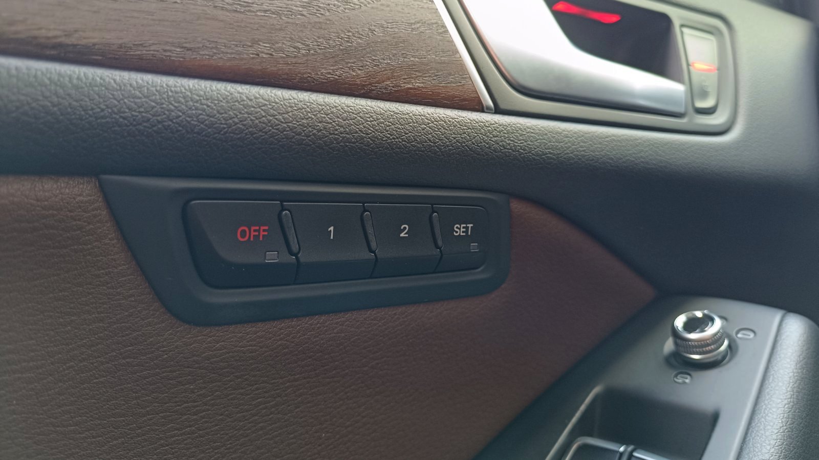 Інші авто AUDI Q5 2013 року, Універсал, Тойота Центр Київ «ВІДІ Аеропорт», м.Київ | Фото № 13 Інші авто AUDI Q5 2013 року з пробігом 150937 км, Універсал, Тойота Центр Київ «ВІДІ Аеропорт», м.Київ - 600000 ГРН | Фото № 13