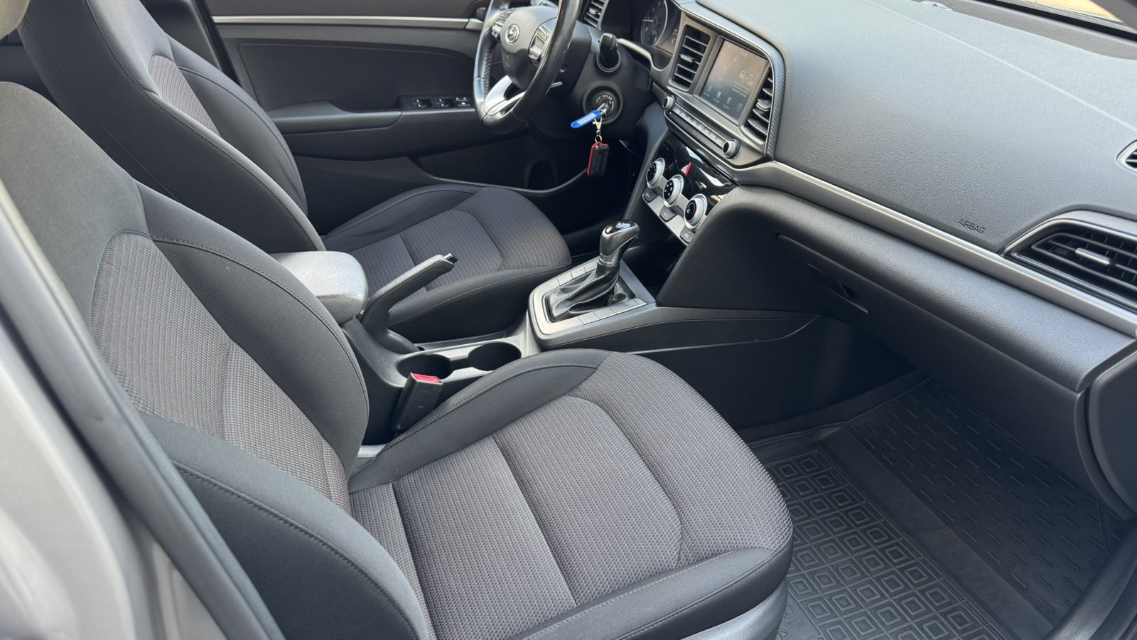 Інші авто HYUNDAI ELANTRA 2020 року, Седан, Тойота Центр Київ "Автосаміт Укравто", м.Київ | Фото № 6 Інші авто HYUNDAI ELANTRA 2020 року з пробігом 57967 км, Седан, Тойота Центр Київ "Автосаміт Укравто", м.Київ - 797100 ГРН | Фото № 6