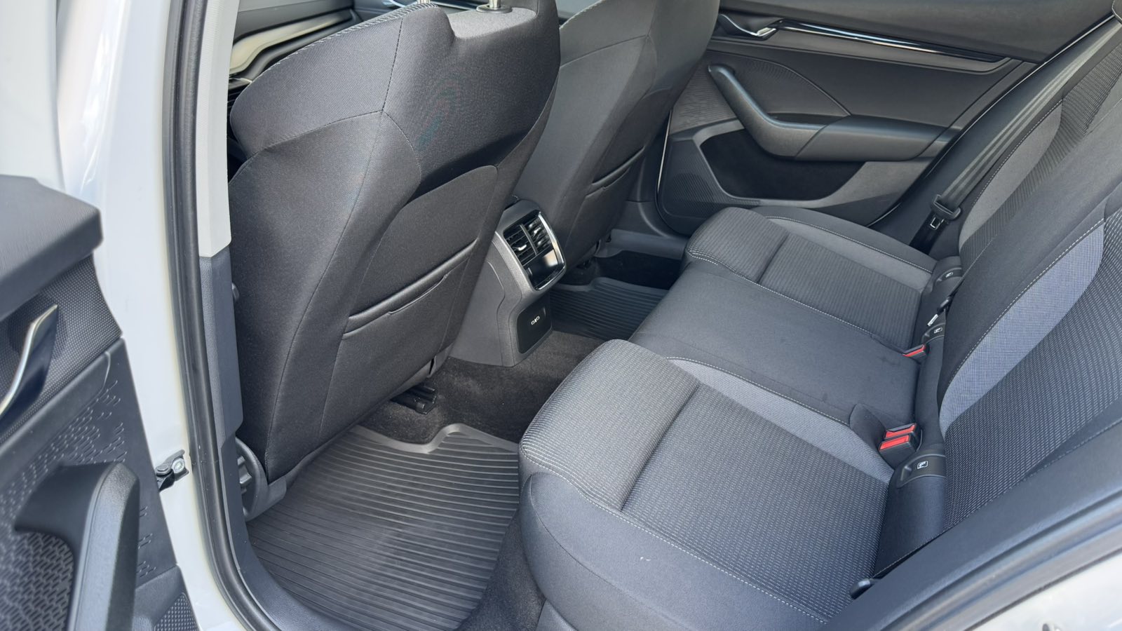Інші авто SKODA OCTAVIA 2022 року, Седан, Тойота Центр Київ "Автосаміт Укравто", м.Київ | Фото № 11 Інші авто SKODA OCTAVIA 2022 року з пробігом 34547 км, Седан, Тойота Центр Київ "Автосаміт Укравто", м.Київ - 1200000 ГРН | Фото № 11