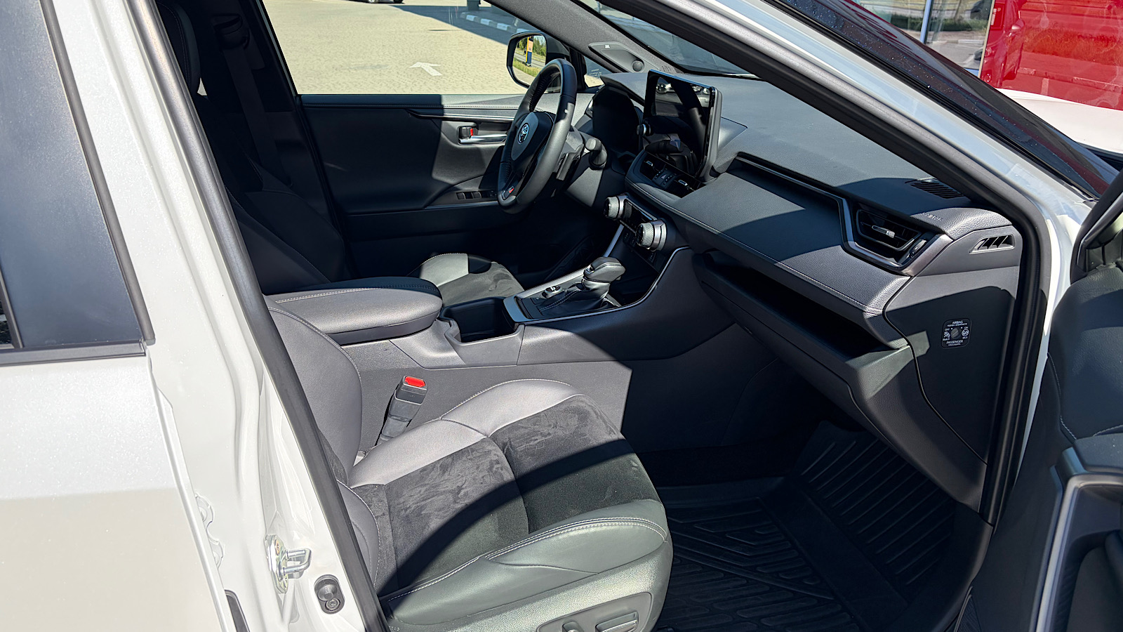 Toyota RAV4 2024 року з пробігом 4682 км, Універсал, Тойота Центр Запоріжжя "Восток Автомир", м.Запоріжжя - 2050320 ГРН | Фото № 6