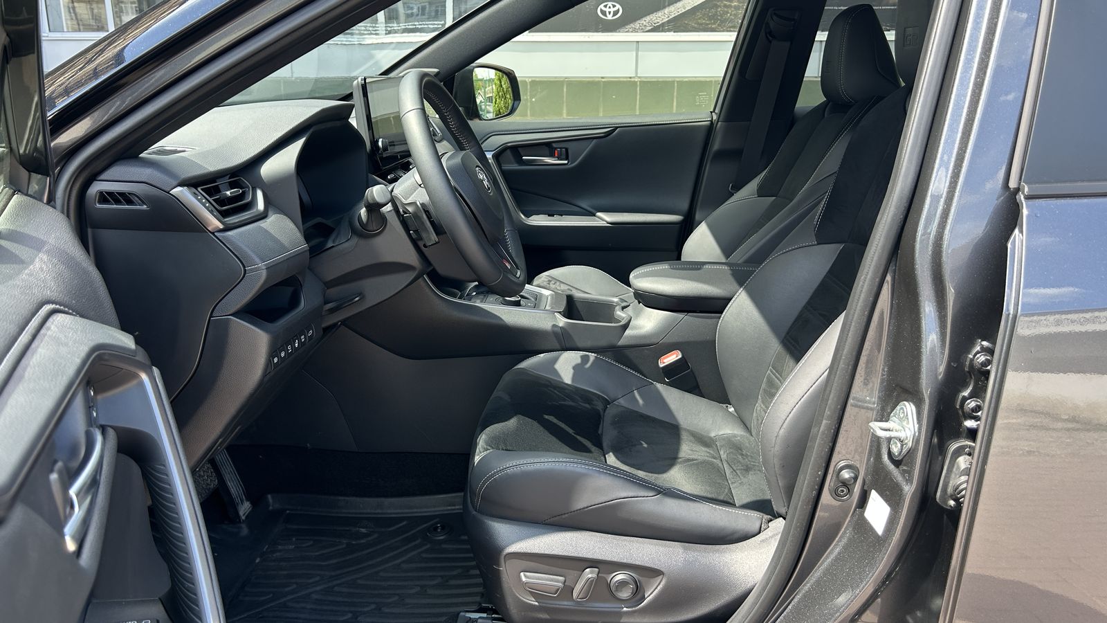 Toyota RAV4 2024 року з пробігом 2116 км, Універсал, Тойота Центр Чернівці "Олімп-Моторс", м.Чернівці - 2220000 ГРН | Фото № 12