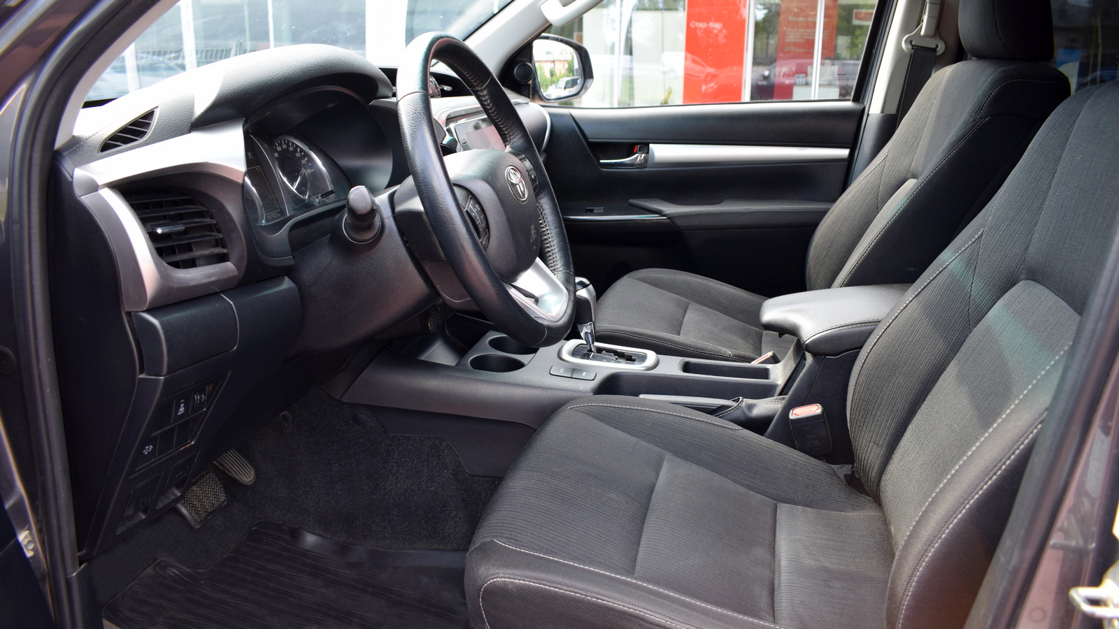 Toyota HILUX 2023 року з пробігом 161663 км, Універсал, Тойота Центр Житомир "Стар - Кар", м.Житомир - 1750500 ГРН | Фото № 12