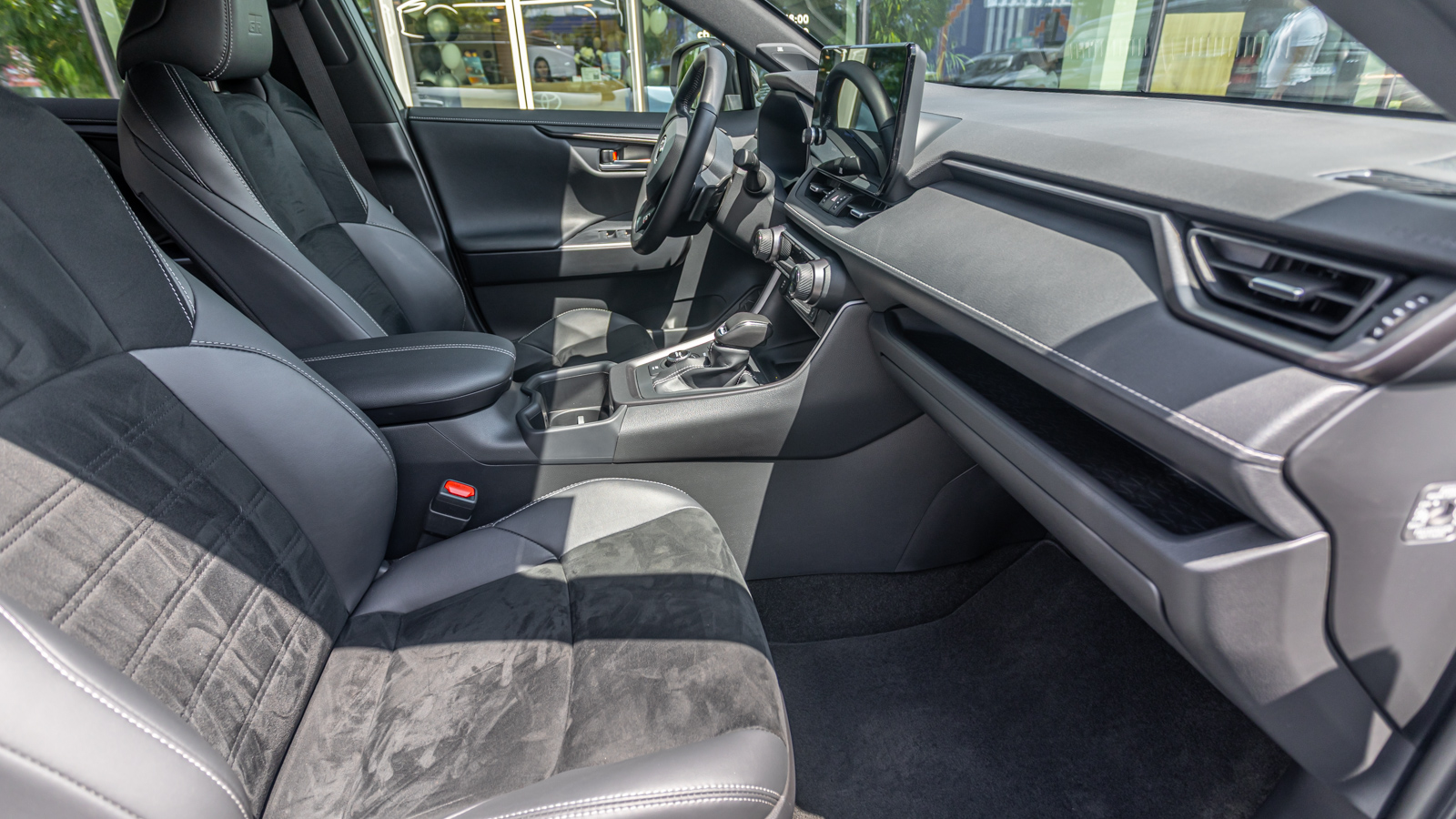 Toyota RAV4 2025 року з пробігом 1227 км, Універсал, Тойота Центр Дніпро "Алмаз Мотор" на Запорізькому шосе, м.Дніпро - 2300000 ГРН | Фото № 6