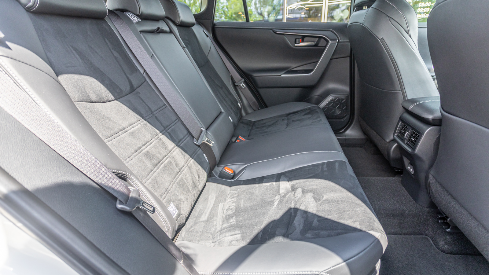 Toyota RAV4 2025 року з пробігом 1227 км, Універсал, Тойота Центр Дніпро "Алмаз Мотор" на Запорізькому шосе, м.Дніпро - 2300000 ГРН | Фото № 7