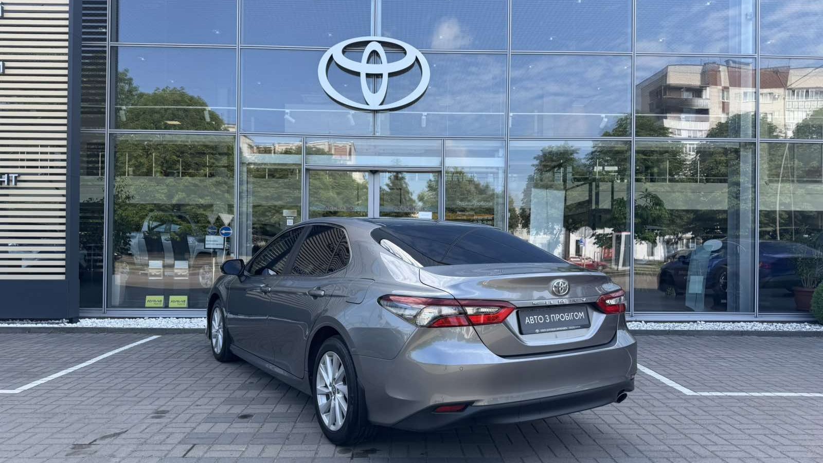 Toyota CAMRY 2021 року з пробігом 175395 км, Седан, Тойота Центр Луцьк "Автоконцепт", м.Луцьк - 1060000 ГРН | Фото № 2