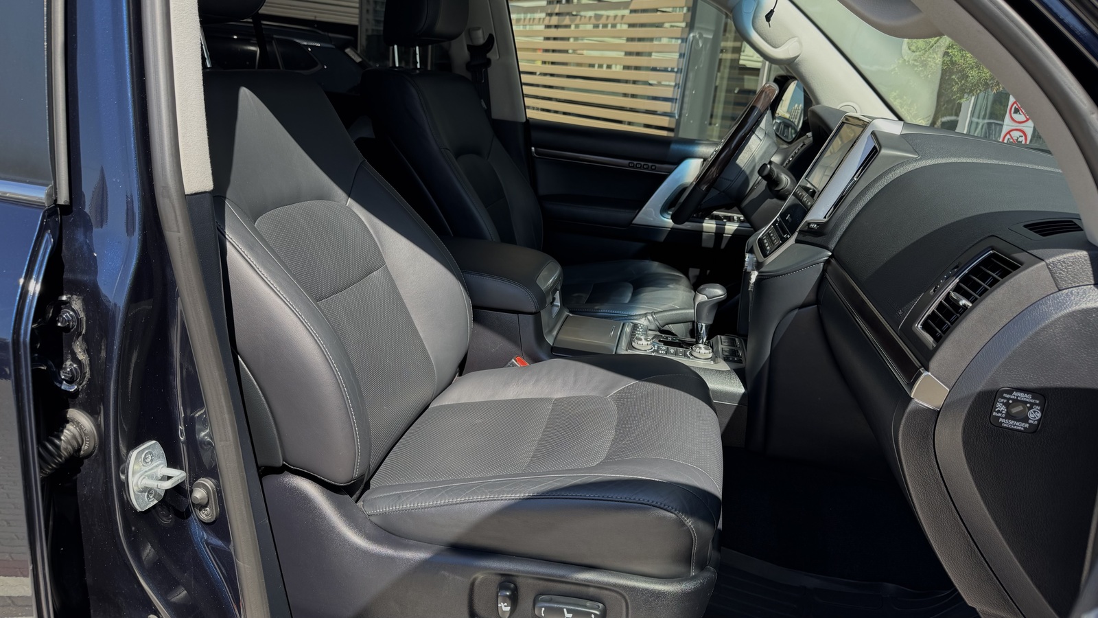 Toyota LAND CRUISER 2018 року з пробігом 139349 км, Універсал, Тойота Центр Чернігів "Соллі-Плюс", м.Чернігів - 2560000 ГРН | Фото № 6