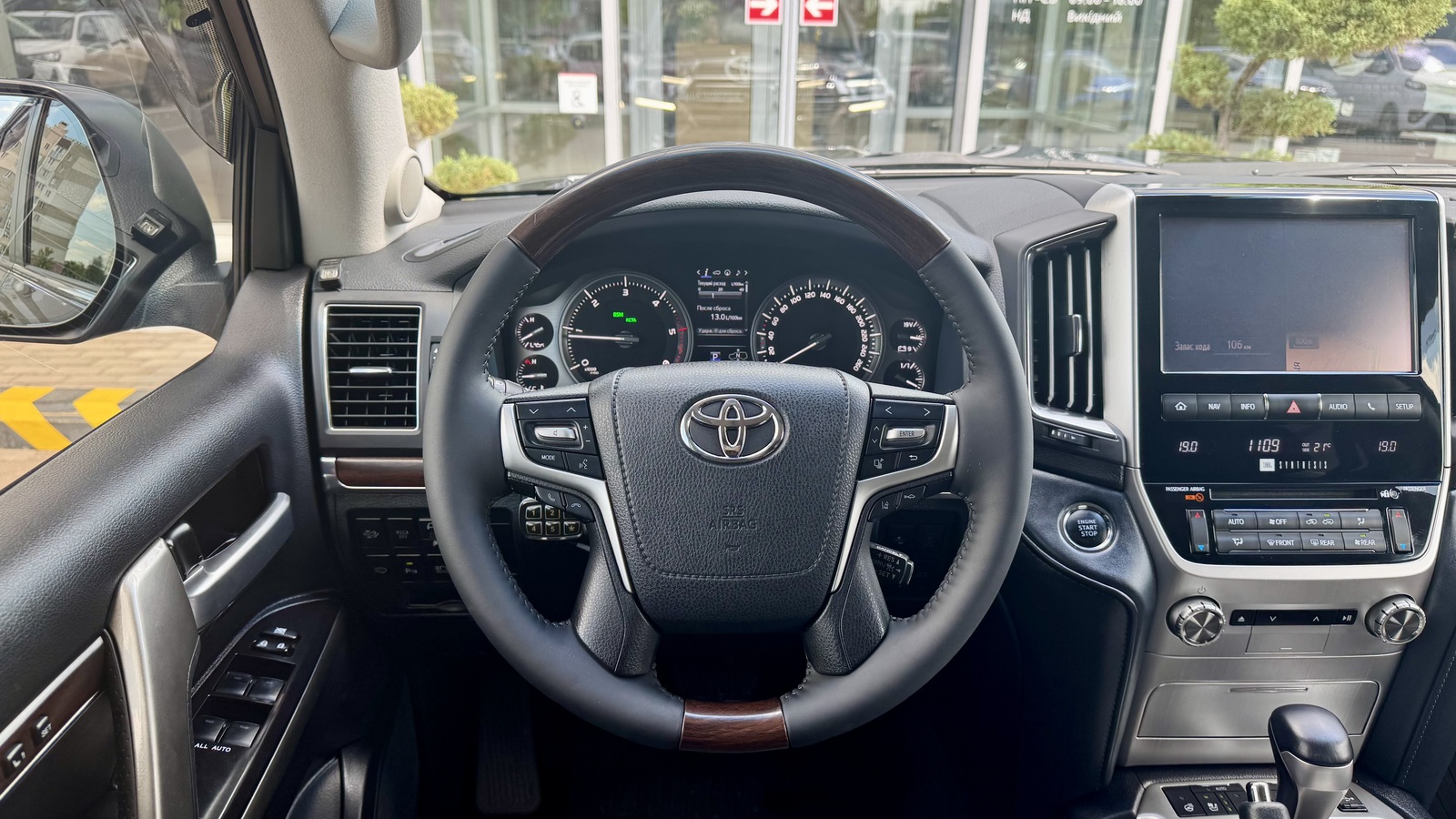 Toyota LAND CRUISER 2018 року з пробігом 139349 км, Універсал, Тойота Центр Чернігів "Соллі-Плюс", м.Чернігів - 2560000 ГРН | Фото № 9