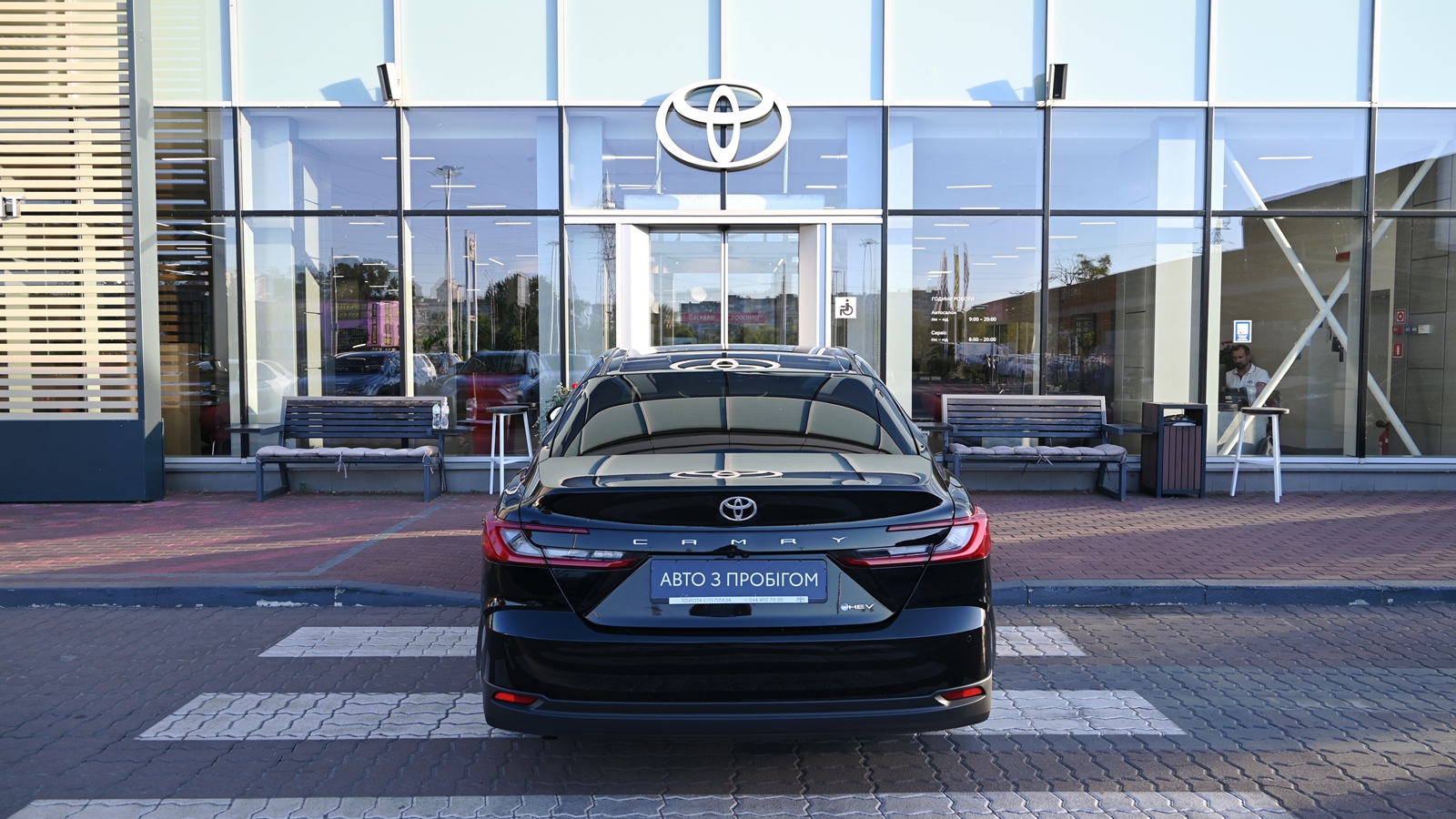 Toyota CAMRY 2024 року з пробігом 14814 км, Седан, Тойота Центр Київ "Сіті Плаза", м.Київ - 2123876 ГРН | Фото № 4