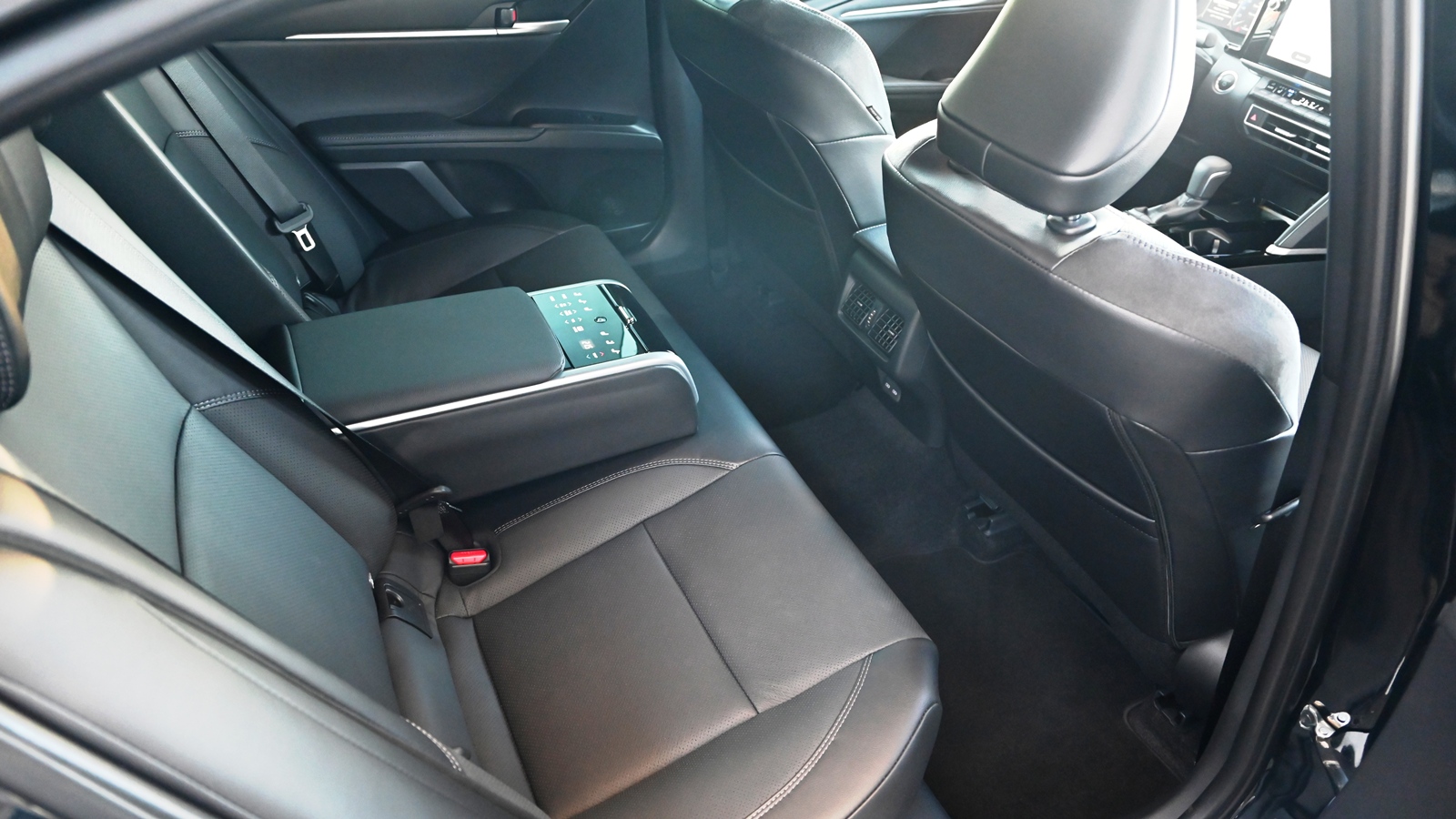 Toyota CAMRY 2024 року з пробігом 14814 км, Седан, Тойота Центр Київ "Сіті Плаза", м.Київ - 2123876 ГРН | Фото № 6