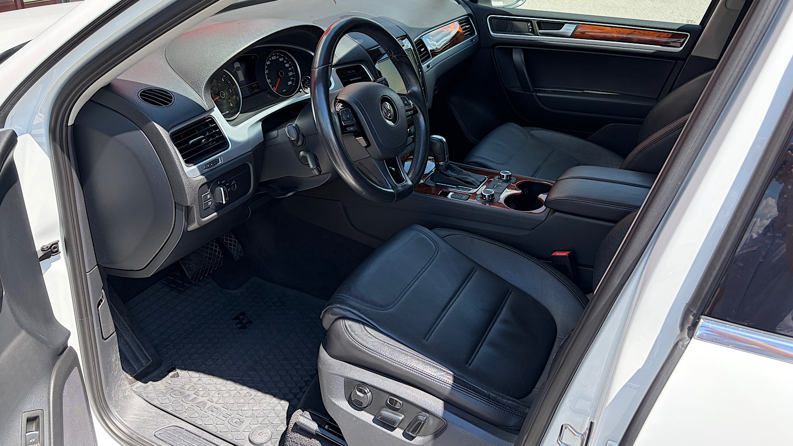 Інші авто VOLKSWAGEN TOUAREG 2012 року з пробігом 81869 км, Універсал, Тойота Центр Запоріжжя "Восток Автомир", м.Запоріжжя - 990000 ГРН | Фото № 12