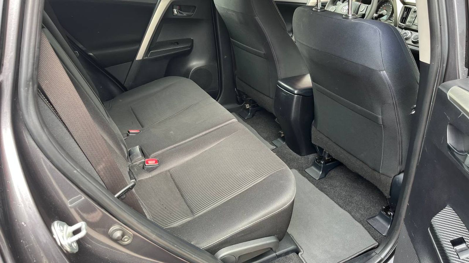 Toyota RAV4 2014 року з пробігом 141385 км, Універсал, Тойота Центр Хмельницький "Гранд Мотор", м.Хмельницький - 622400 ГРН | Фото № 7