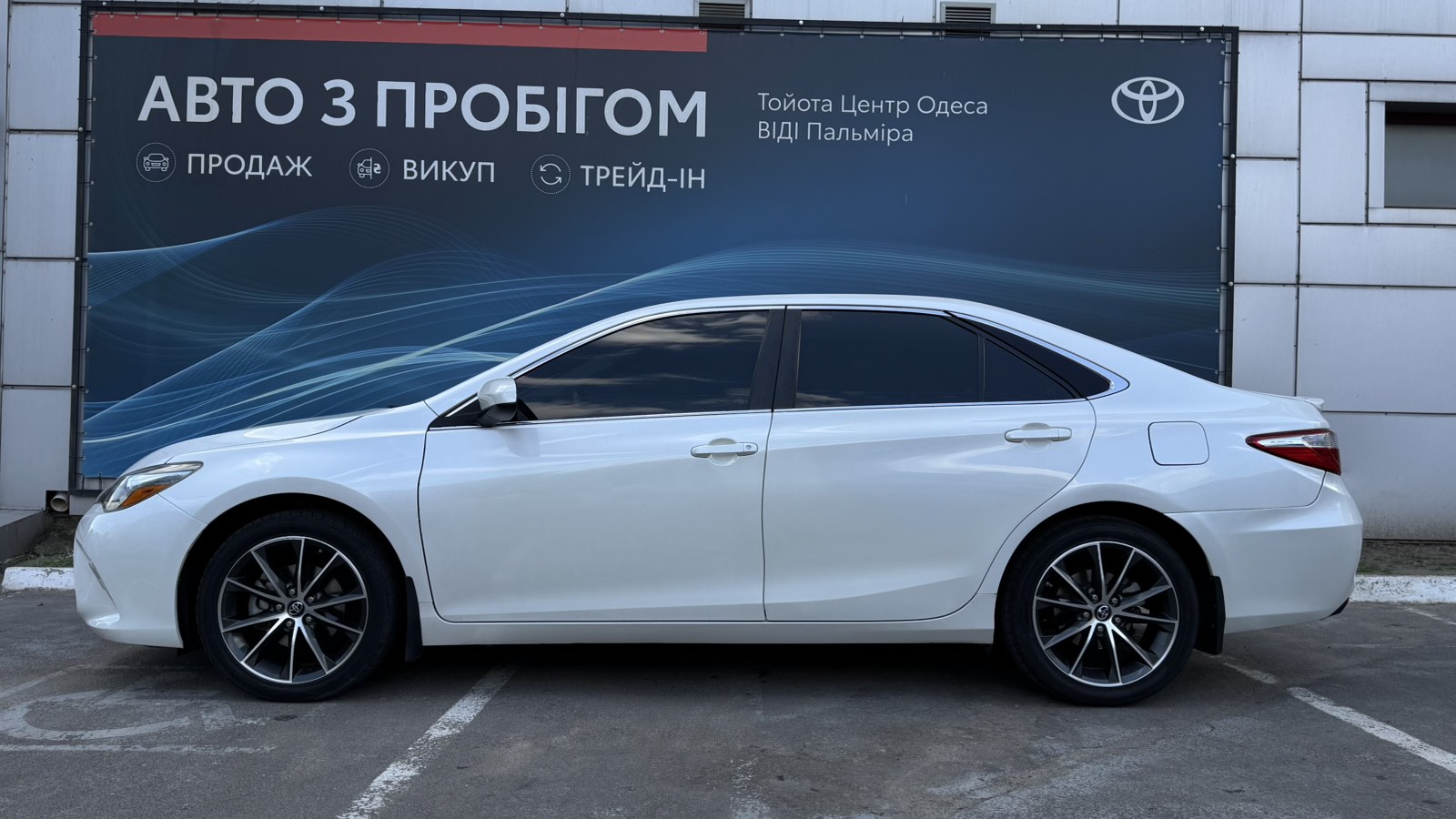 Toyota CAMRY 2016 року з пробігом 83231 км, Седан, Тойота Центр Одеса "ВіДі Пальміра", м.Одеса - 640000 ГРН | Фото № 3