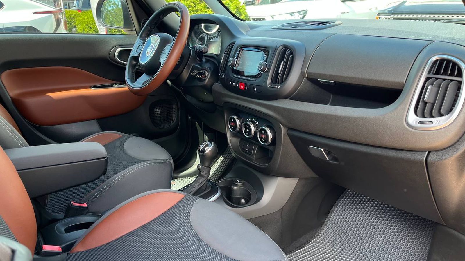 Інші авто FIAT 500L 2014 року з пробігом 106208 км, Хетчбек, Тойота Центр Хмельницький "Гранд Мотор", м.Хмельницький - 345000 ГРН | Фото № 6