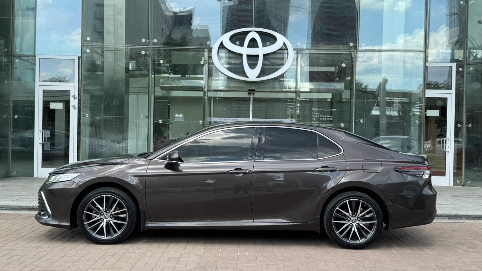 Toyota CAMRY 2021 року з пробігом 80023 км, Седан, Тойота Центр Київ "Автосаміт Укравто", м.Київ - 1612000 ГРН | Фото № 3