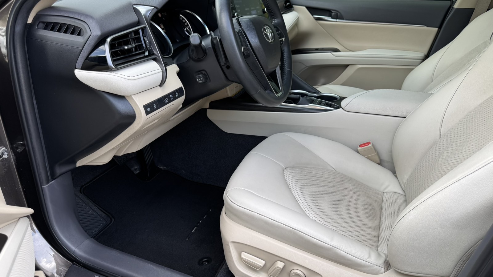 Toyota CAMRY 2021 року з пробігом 80023 км, Седан, Тойота Центр Київ "Автосаміт Укравто", м.Київ - 1612000 ГРН | Фото № 12