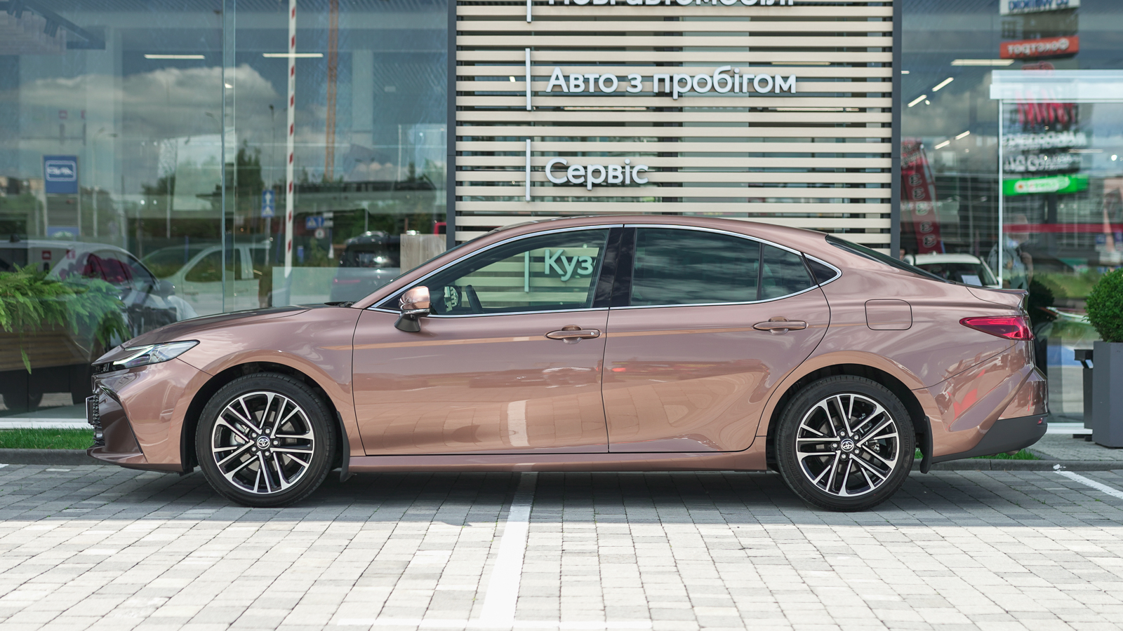 Toyota CAMRY 2024 року з пробігом 5308 км, Седан, Тойота Центр Львів "Діамант", м.Львів - 2187350 ГРН | Фото № 3