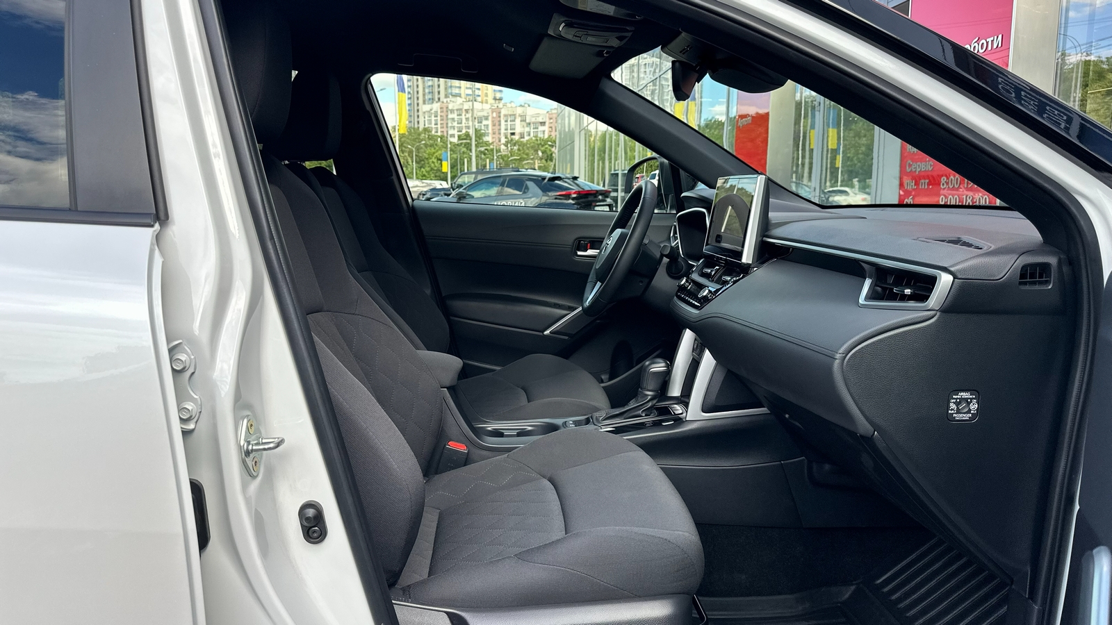 Toyota COROLLA CROSS 2025 року з пробігом 16028 км, Універсал, Тойота Центр Харків "Артсіті", м.Харків - 1545690 ГРН | Фото № 6