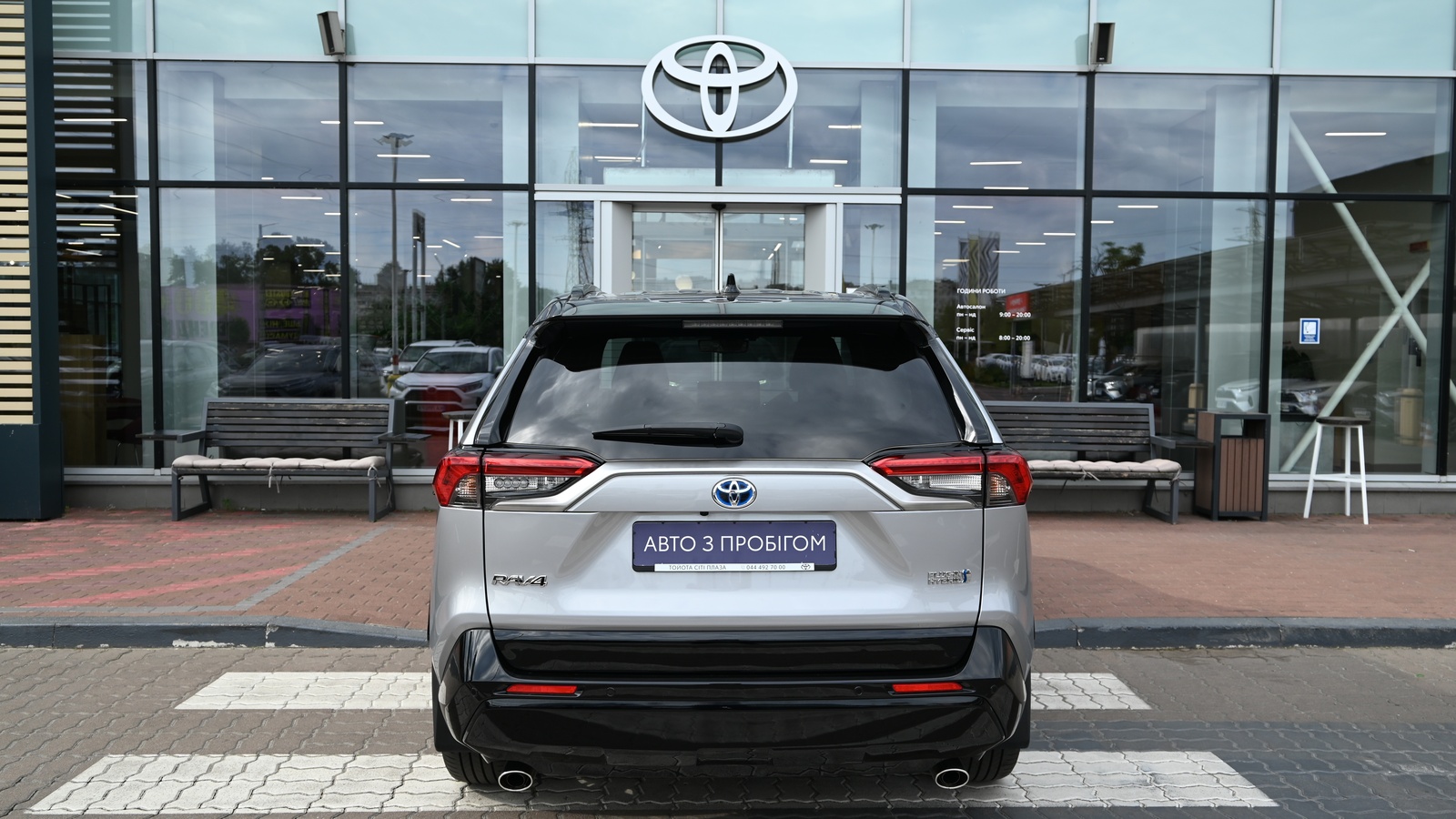 Toyota RAV4 Plug-In 2024 року з пробігом 7954 км, Універсал, Тойота Центр Київ "Сіті Плаза", м.Київ - 2535340 ГРН | Фото № 4