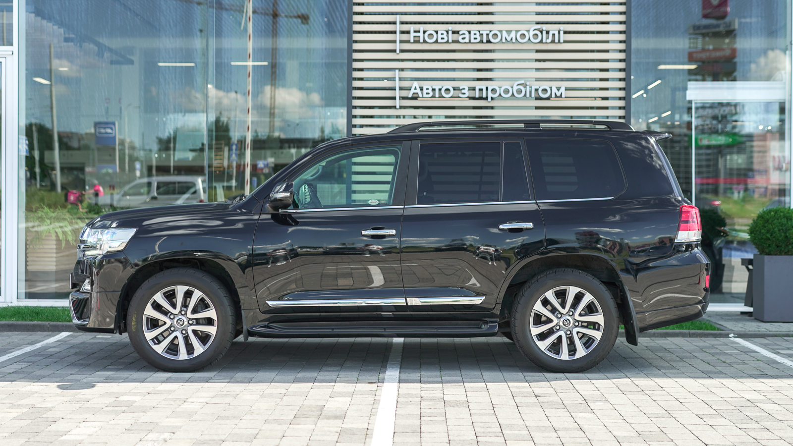 Toyota LAND CRUISER 2016 року з пробігом 188796 км, Універсал, Тойота Центр Львів "Діамант", м.Львів - 2052050 ГРН | Фото № 3