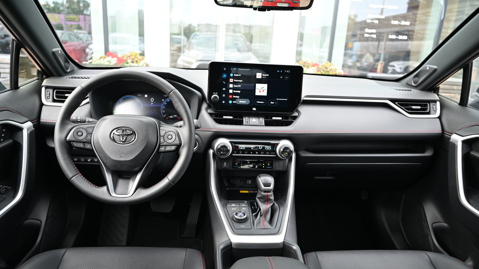 Toyota RAV4 Plug-In 2024 року з пробігом 7954 км, Універсал, Тойота Центр Київ "Сіті Плаза", м.Київ - 2535340 ГРН | Фото № 8