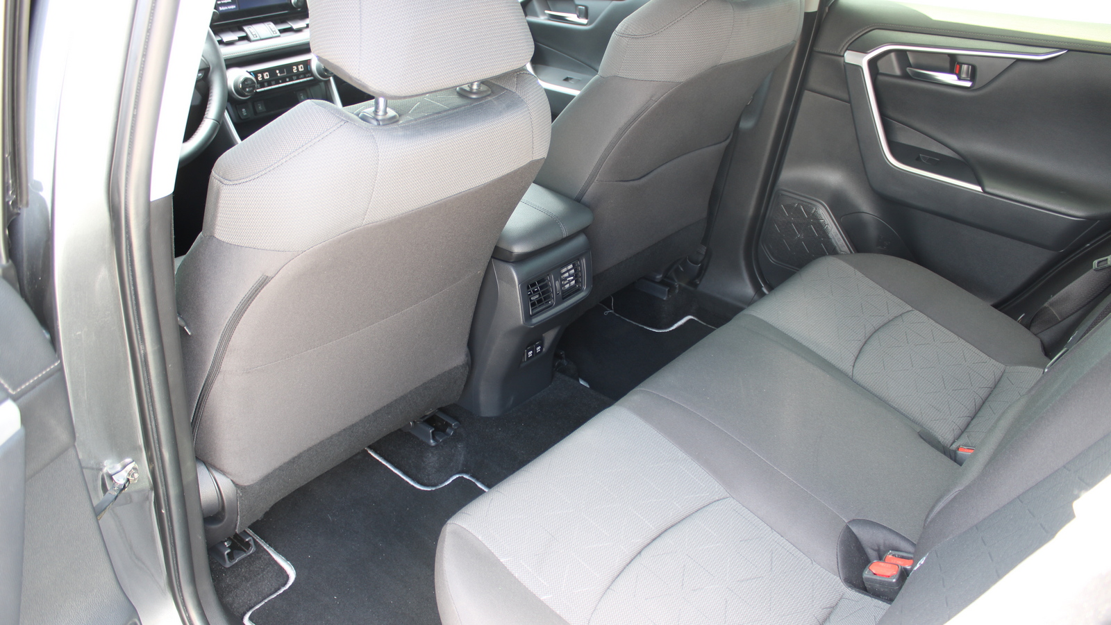 Toyota RAV4 2019 року з пробігом 139745 км, Універсал, Тойота Центр Черкаси "Мотор Сіті", м.Черкаси - 1390000 ГРН | Фото № 11