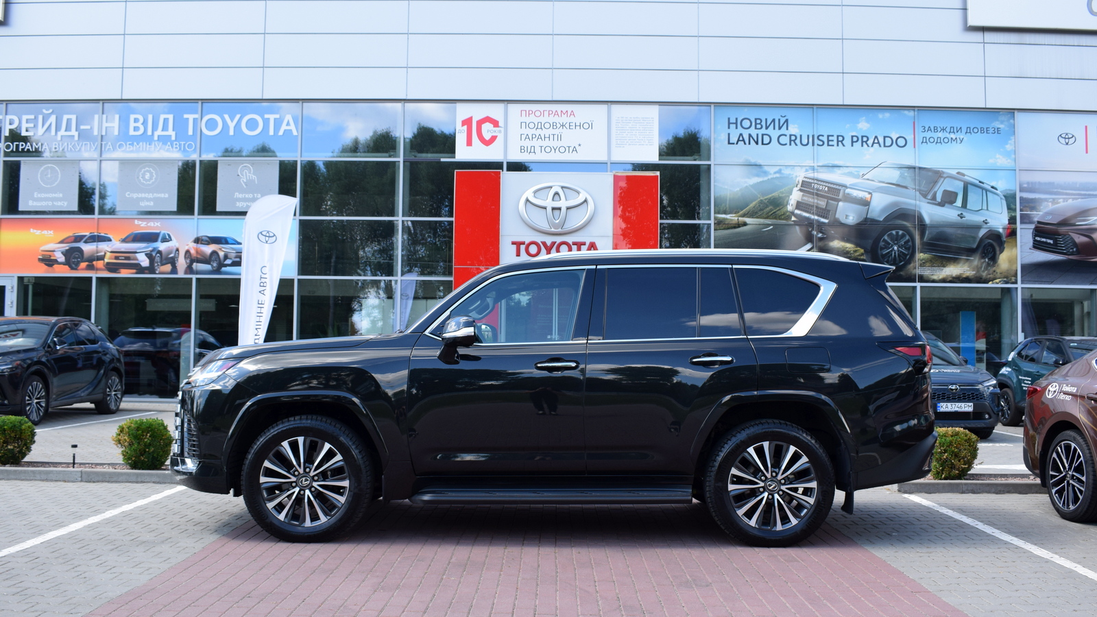 Lexus LX 2023 року з пробігом 98328 км, Універсал, Тойота Центр Житомир "Стар - Кар", м.Житомир - 4590000 ГРН | Фото № 3