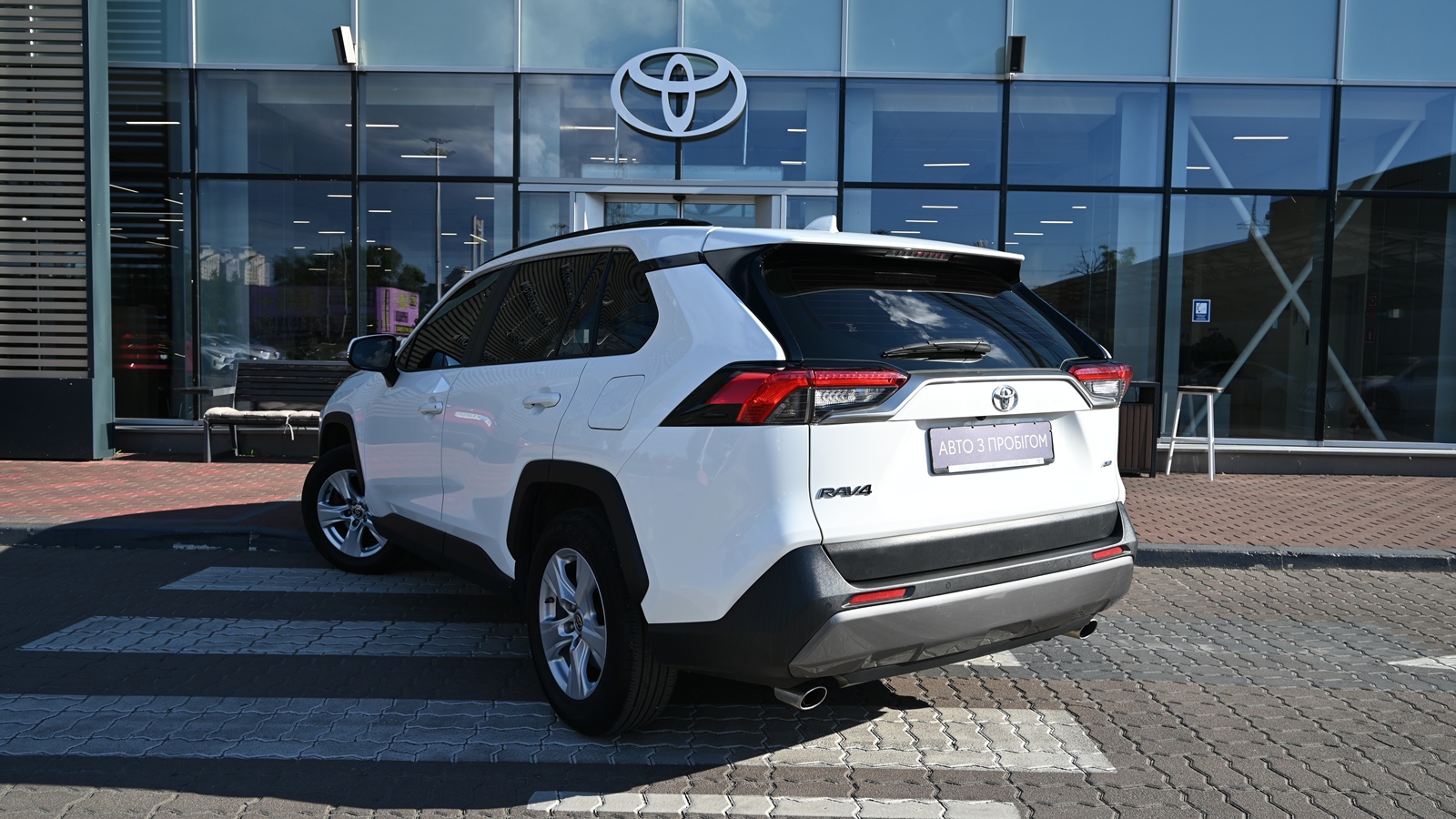 Toyota RAV4 2020 року з пробігом 83461 км, Універсал, Тойота Центр Київ "Сіті Плаза", м.Київ - 1223410 ГРН | Фото № 2