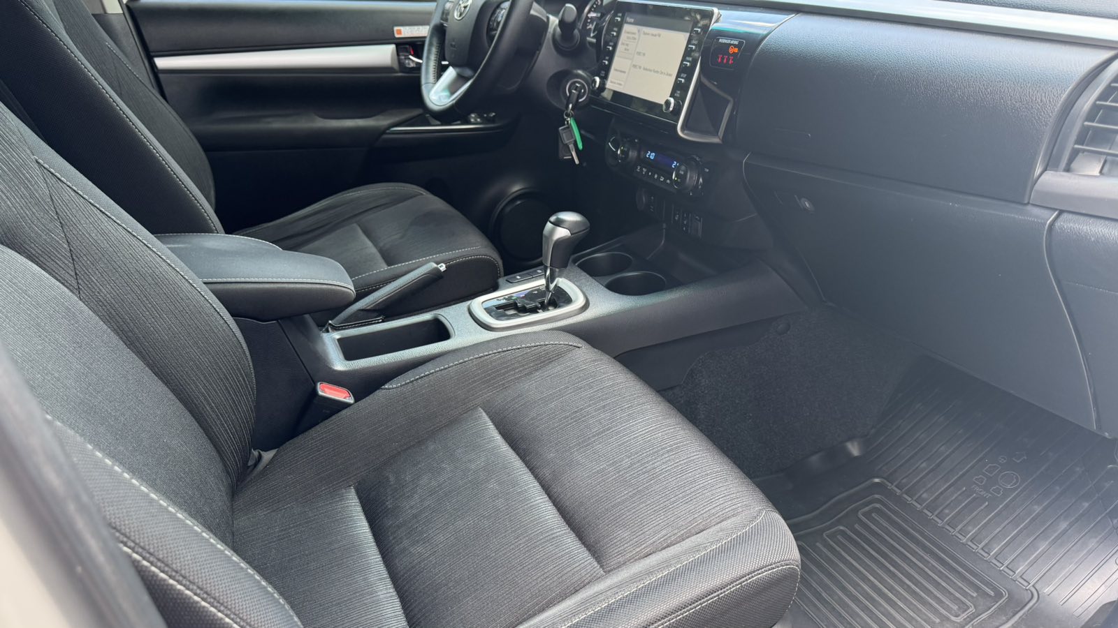 Toyota HILUX 2023 року з пробігом 128448 км, Пікап, Тойота Центр Київ "Автосаміт Укравто", м.Київ - 2289450 ГРН | Фото № 6